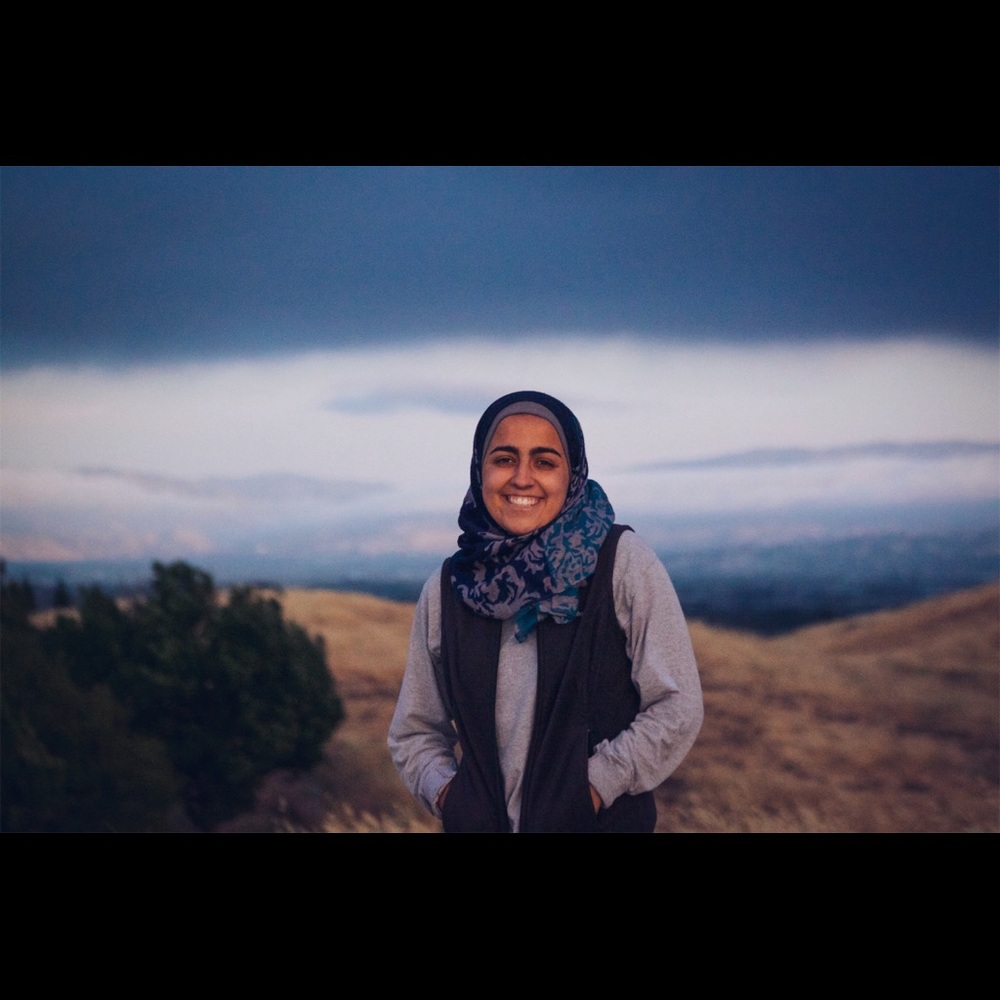 Meet your Posher, Haia